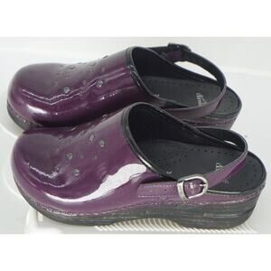 Dansko Jemma Patent Leather Studded Sling Back Mule Clog Girls Size 34 US 4-4.5